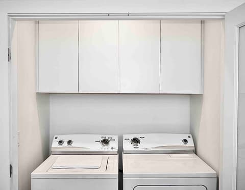Washer & Dryer