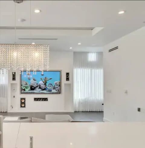 5 min WALK to Universal | Steam Room | Luxe, photo 28