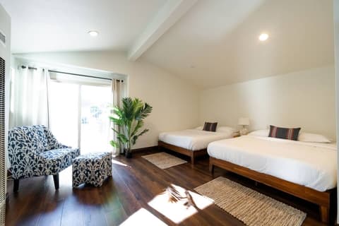Casita 1 with own bathroom and 2 queens.