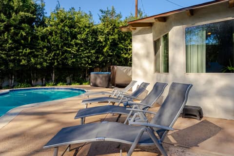 Different spots where you can enjoy the sun and relax.