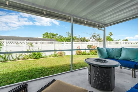 Apollo Beach Oasis – 3BR Home w/ Fire Pit & BBQ, photo 11