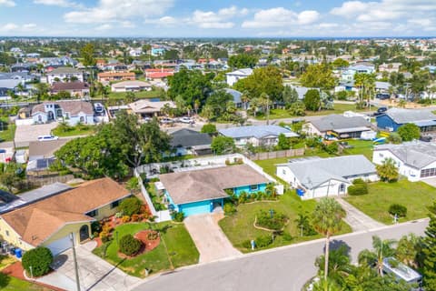 Apollo Beach Oasis – 3BR Home w/ Fire Pit & BBQ, photo 43