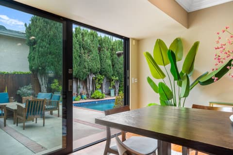 Beverly Hills 6BR Haven w Pool Hot Tub, photo 26