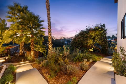 City Oasis, Stunning Panoramic Views,, photo 24
