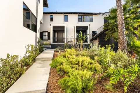City Oasis, Stunning Panoramic Views,, photo 53