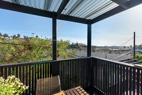 City Oasis, Stunning Panoramic Views,, photo 54