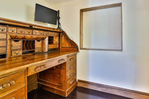 Office nook.