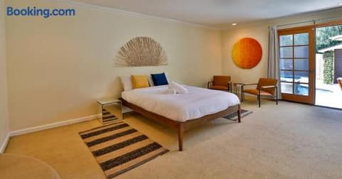 City Paradise Saltwater Pool-Spa and Ping-Pong, photo 48