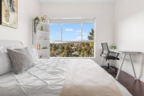 LA Chic Stunning Views & Sunsets, photo 39