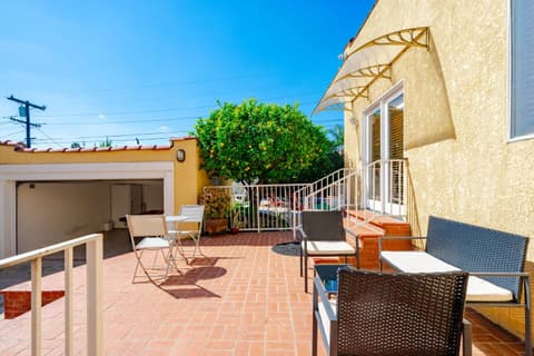 LA Family Retreat w/ Pool, Spa & Games • Sleeps 12, photo 6