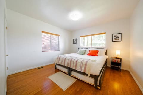 LA Family Retreat w/ Pool, Spa & Games • Sleeps 12, photo 27