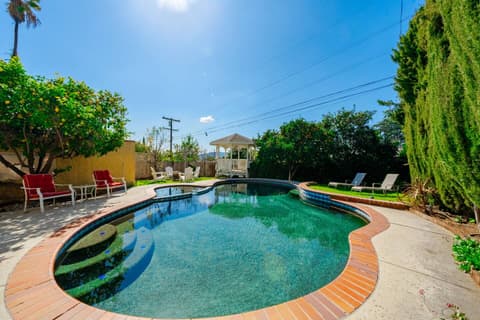 LA Family Retreat w/ Pool, Spa & Games • Sleeps 12, photo 30