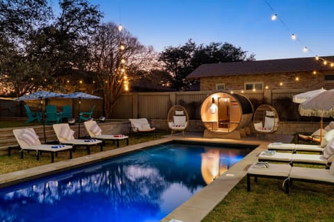 Sleeps 22+15minATX+Lake+Pool+Arcade+Sauna+Theater, photo 7