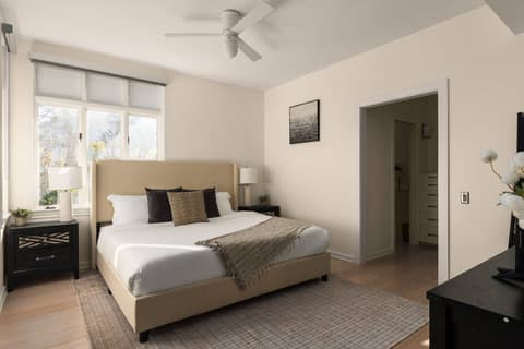 Sleeps 22+15minATX+Lake+Pool+Arcade+Sauna+Theater, photo 55