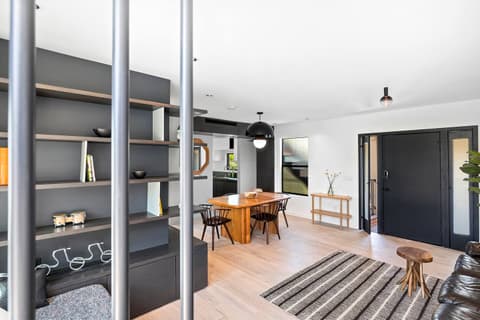 Stylish & Cozy One Bedroom Relaxing Getaway, photo 7