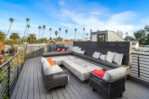 Venice House w Pool Spa Home Theater Rooftop, photo 1