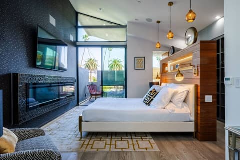 Venice House w Pool Spa Home Theater Rooftop, photo 59