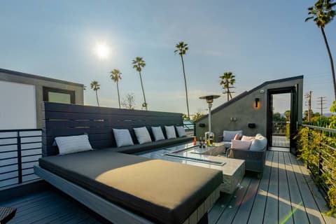Venice House w Pool Spa Home Theater Rooftop, photo 83