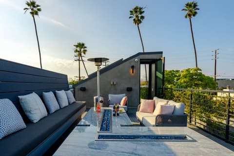Venice House w Pool Spa Home Theater Rooftop, photo 89