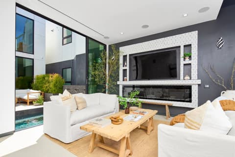 Venice Oasis w Pool, Spa, Rooftop, Walk to Beach, photo 2