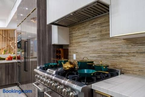 Venice Pool Hot Tub BBQ Home Theater, photo 128
