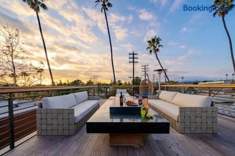 Venice Pool Hot Tub BBQ Home Theater, photo 154