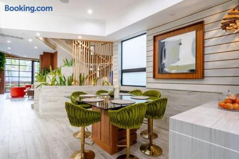 Venice Pool Hot Tub BBQ Home Theater, photo 167